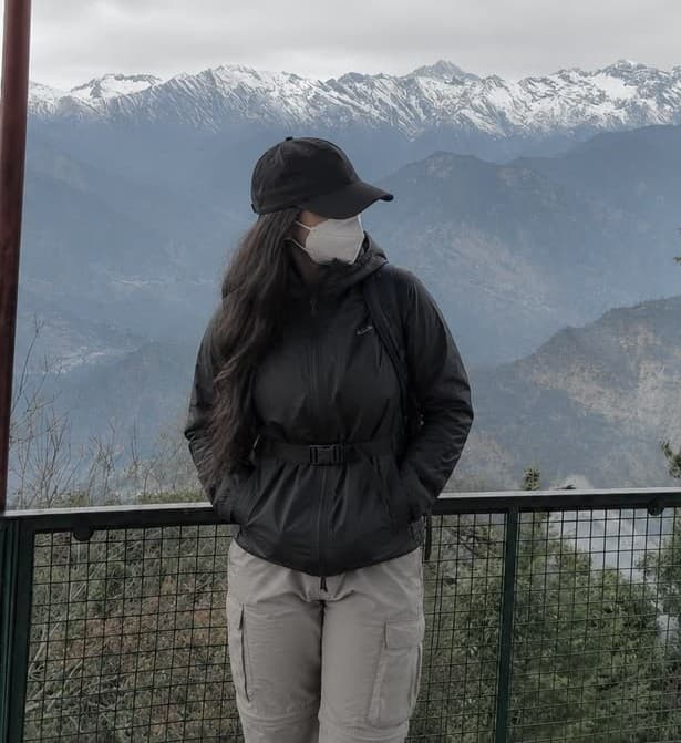 Ayesha - Female Tour Lead & Guest Experience